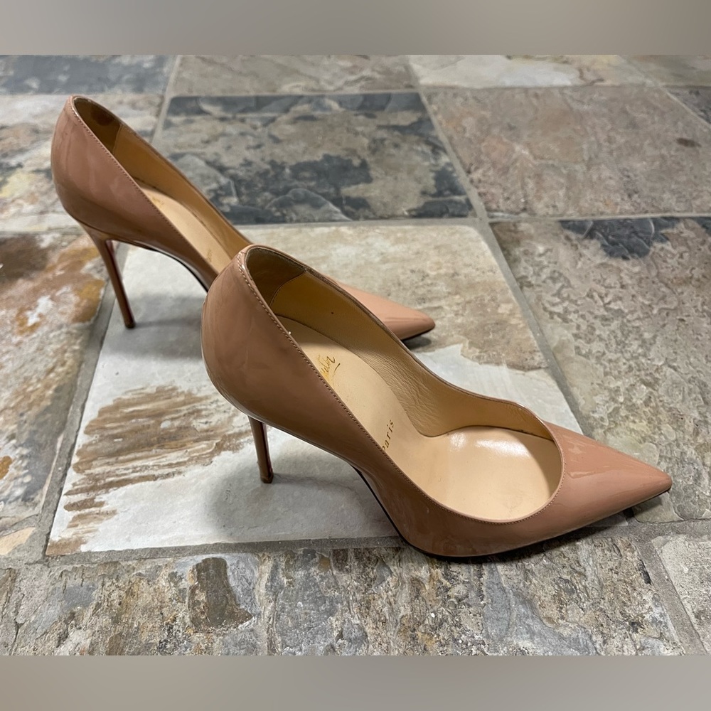 The So Kate 120 pumps